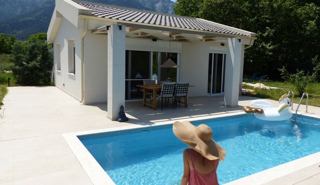 New holiday home with large terrace and private swimming pool in Golden Beach / Potamia