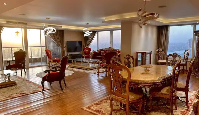 Nile & Pyramids View Penthouse Jacuzzi 31st Floor in Cairo Governorate