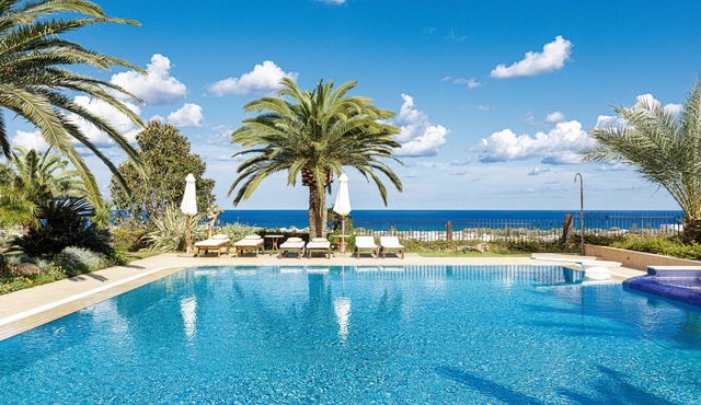 Palm Hill Villa, Royal Retreat - Walking distance to Beach, 130m2 private pool in Rethymno