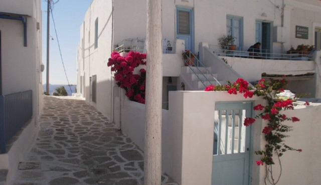 Paros Parikia, Pantarei* :cozy studio in the old town 29 May 2006 in PAROS
