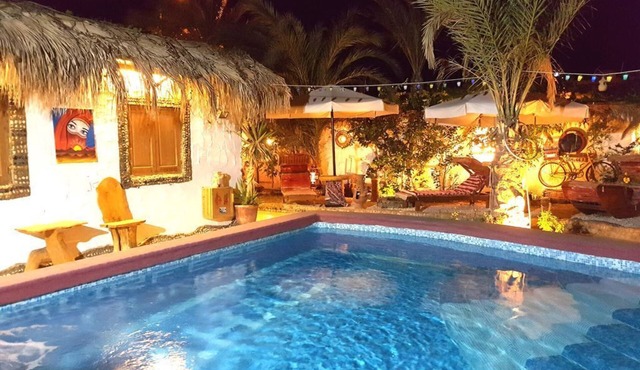 Pool bungalow with whirlpool - by the lagoon - Surfers Lounge apartments