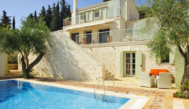 Prestige Villas | KASSIOPI VILLAGE | Luxury 4 Bedrooms with Pool in corfu