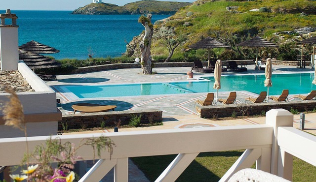 R 1183 Hotel Nova - Junior Suite with Garden View - in Coressia