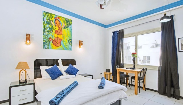 Rare New Marina Hotspot ★ Fast Free WIFI ★ Pool ★ Kitchen | Sheraton Plaza 415