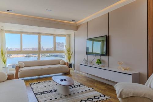Relaxing Nile Views and Prime Cairo Location in Cairo