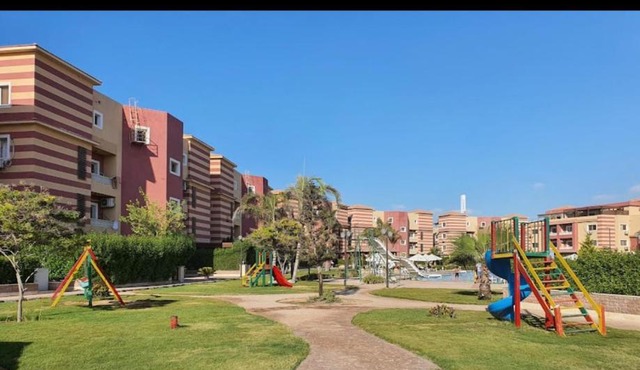 Rosana resort chalet 2 bedrooms full house air condition in Dawwār al Ḩajj Aḩmad