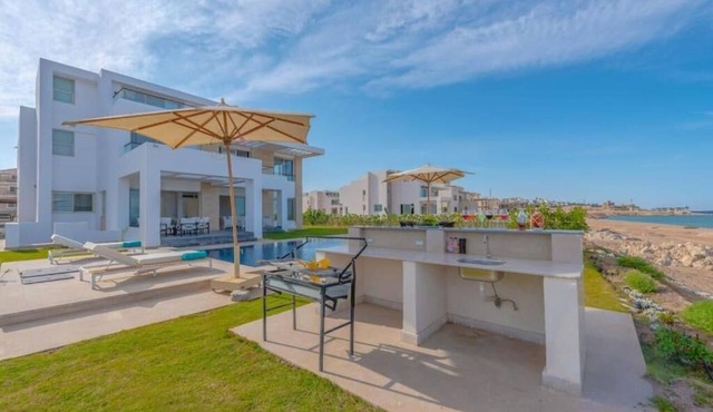 Royal Villa on the beach in Red Sea Governorate