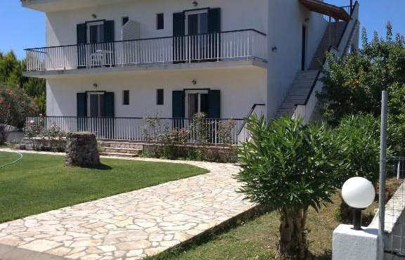 Sam's Rooms in Agios Georgios