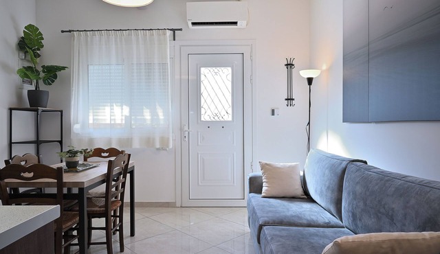 Sea breeze stylish apartment in Palaio Faliro in Paleo Faliro