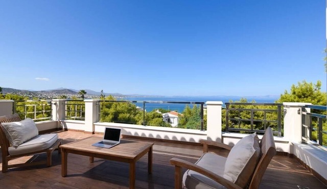 Sea View villa Athens . In the most beautiful area in Attica. in Athens