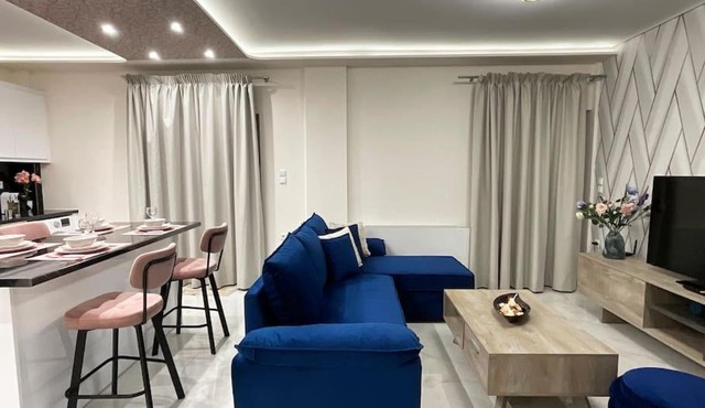 Seafront Luxury Apartment in Amfilochia