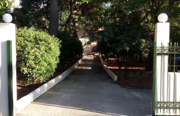 Seaside cottage 50m from the beach in Nea Makri
