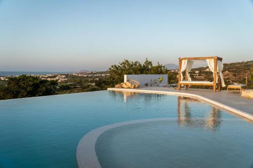 Seaview Villa The Infinite with Private Pool, BBQ & Ping Pong, 1,5km from beach in Rethymno