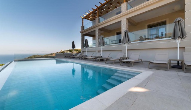 Sky View Suites Kefalonia in Vovikes