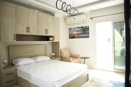 SkySea Luxury Studio sea view rooftop pools central