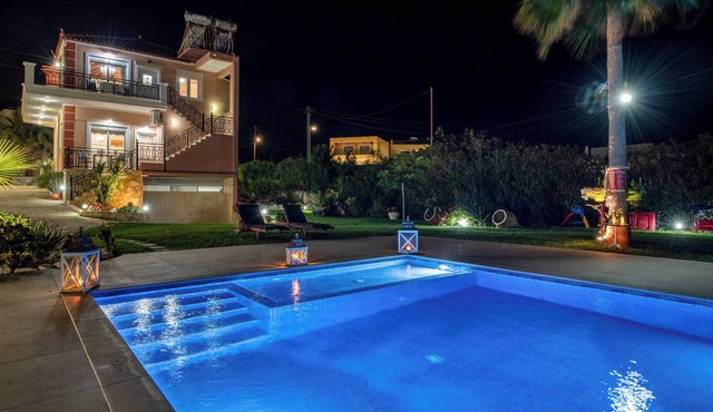 Socrates Holidays Apt. 1 with Pool near the Beach in Platanias