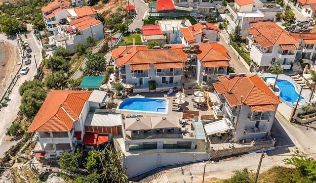 Studio Apartment 'Panorama' with Wi-Fi and Air Conditioning in Chrani
