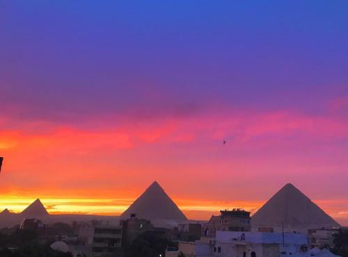 Studio Farida Pyramids View in Cairo
