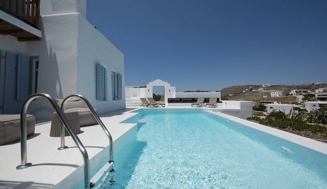 Stunning Ornos Villas | 3 Bedrooms | Villa Pearl | Beautiful Pool Area in Mykonos