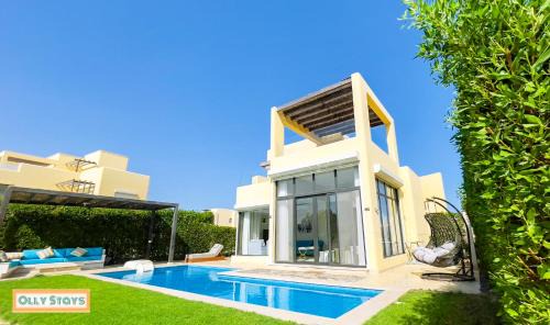 Stunning Tawila Lagoon Pool 4BR Villa, Nanny Room