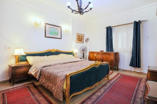 Stylish 2 Bedroom Apartment with city view in Agouza in Cairo