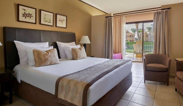 Sun, Sea & Serenity: Beachfront Stay with Pools, Spa & Diving Nearby in Red Sea Governorate