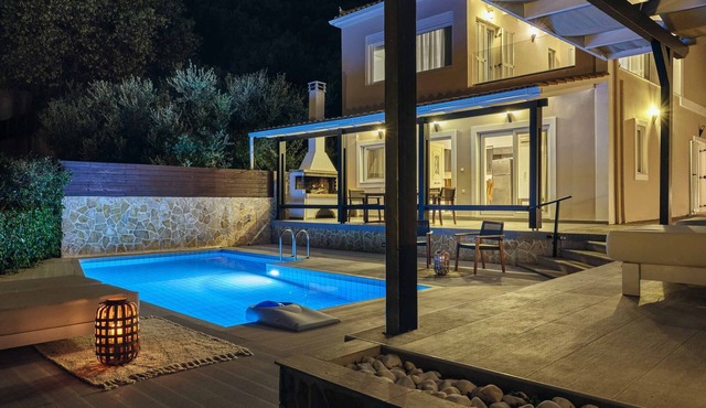 Sun Villa View - Three Bedroom Villa, Sleeps 7 in Lithakia