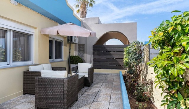 Sun & Waves Beachfront Suite in Kos