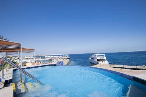 Sunrise Holidays Crystal Blue Beach