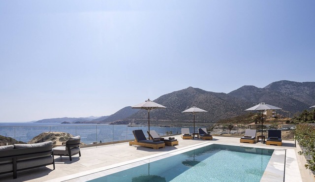 Superior Villa Celeste - Sea View and Private Pool in Mylopotamos