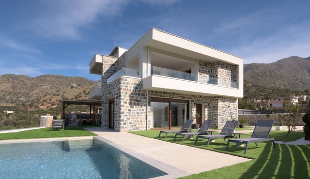 Sweet Sunshine Villa, with 2 Pools & Playground in Rethymno