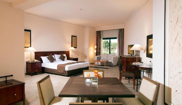 Swiss Inn Plaza Hotel in 6th Of October