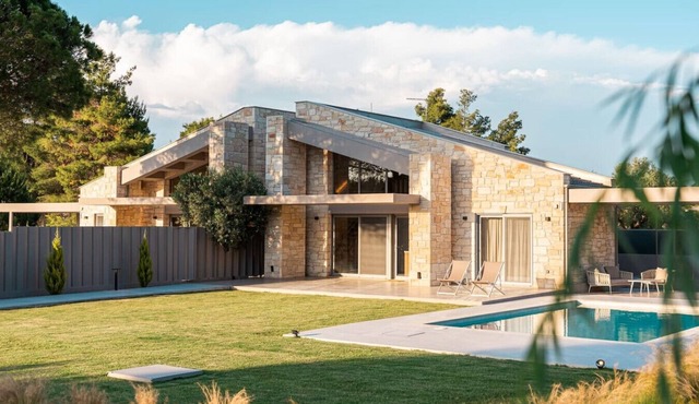 Terra Petra Luxury Villas - Gaia Villa in Vourvourou
