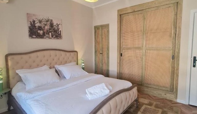The Pineapple Studio Central Zamalek in Cairo