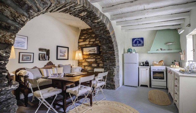 Tinos experience: the house in Panormos