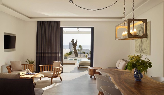 Two bedroom villas with private pool in Kalamitsa