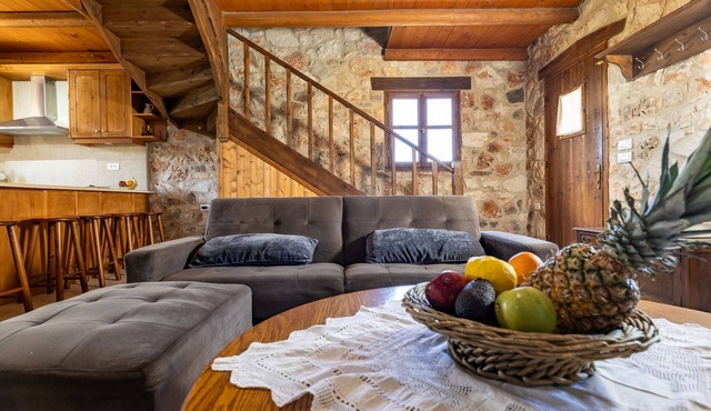 Vardiola Houses - Traditional 3 Bedroom House in Porto Koukla