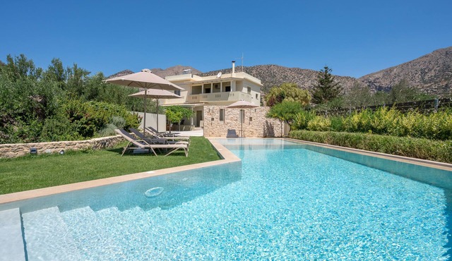 Vigla villa,near beach,tavern,pool, South Crete in Keratokambos