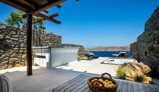 Villa ANASA private Pool & Jacuzzi at Panormos, Villa ANASA private Pool & Jacuzzi at Panormos in Mikonos