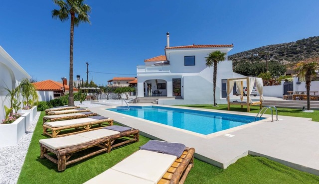 Villa Annalena by Villa Plus in Malia