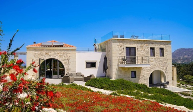 Villa Armenoi - Three Bedroom Villa, Sleeps 8 in Apokoronos