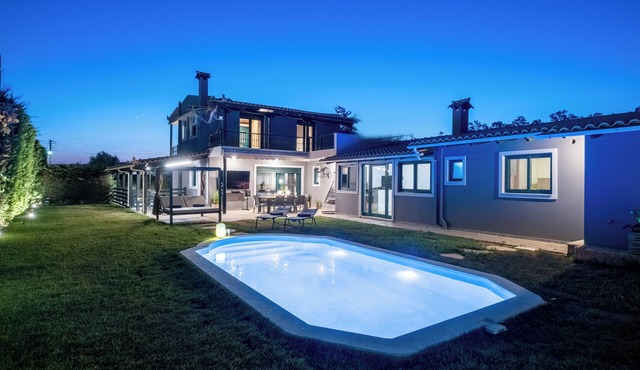 Villa Casa del G private pool and barbecue Special reservations for events. in Athens