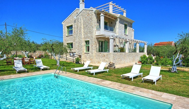 Villa Elaia – Vacation villa with private pool in Corfu, Greece in Vasilika Peritheias