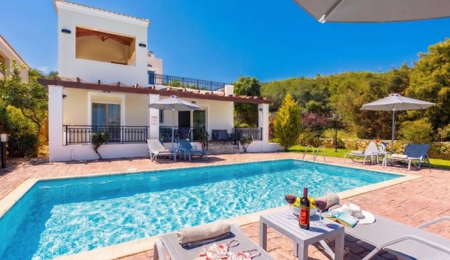 Villa Georgia - Three Bedroom Villa, Sleeps 6 in Crete