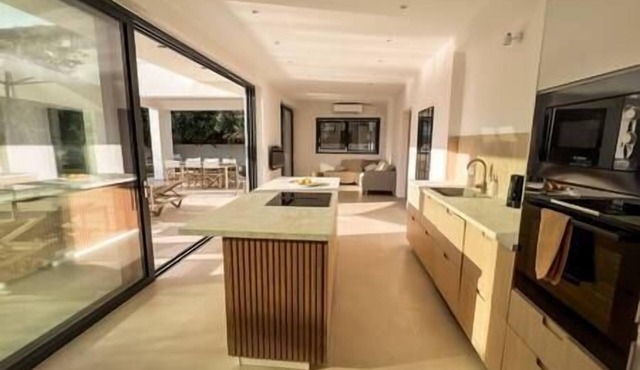 Villa Kala Loutraki: Private Pool & Sauna I Beach in Loutraki