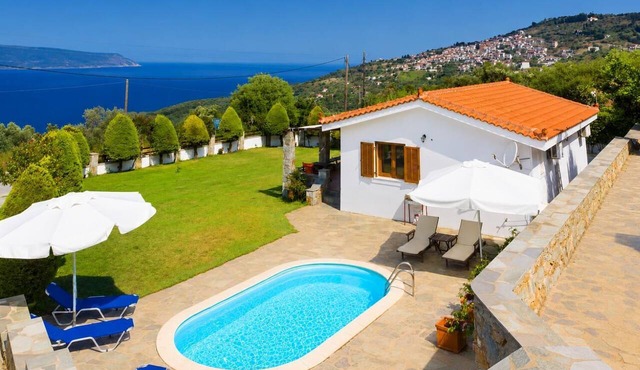 Villa Katerina Private Pool, Sea Views, A/C, WiFi in Skopelos
