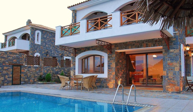 Villa located in Picturesque Village, Pool, BBQ only 10 min drive from the Beach in Prina