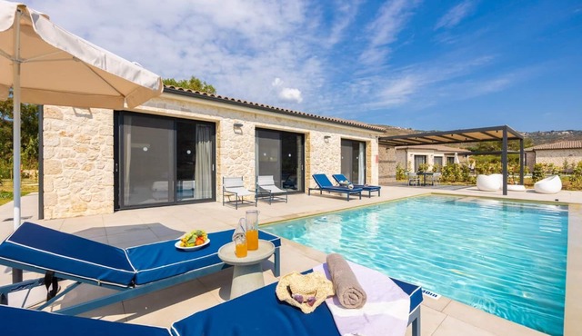 Villa Margarita - Two Bedroom Villa, Sleeps 4 in Ionian Islands