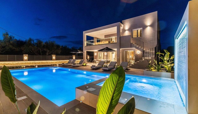 Villa Serenity- Modern villa for an exclusive vacation in Crete in Kournás