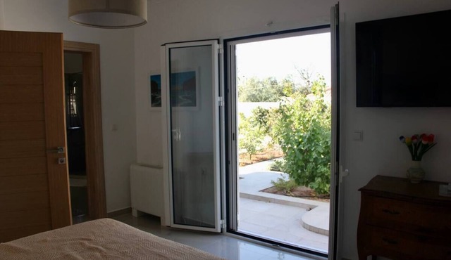 VILLA SOPHY villasophy.com in Kitsi